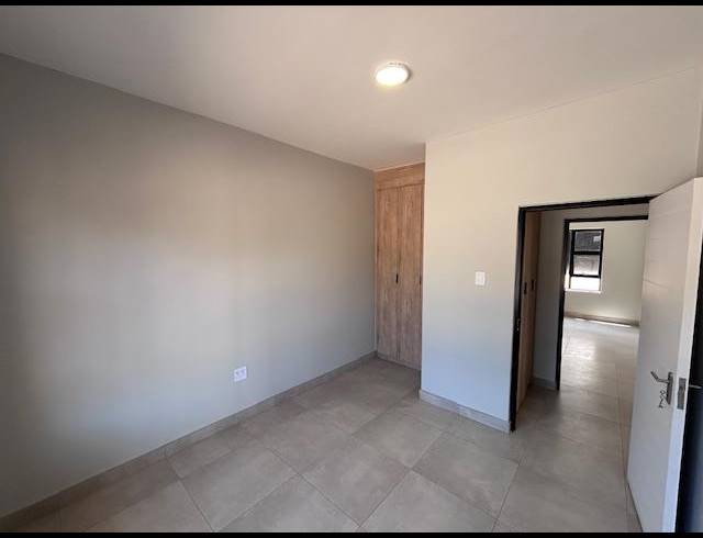 2 BEDROOM PROPERTY TO RENT IN FAERIE GLEN